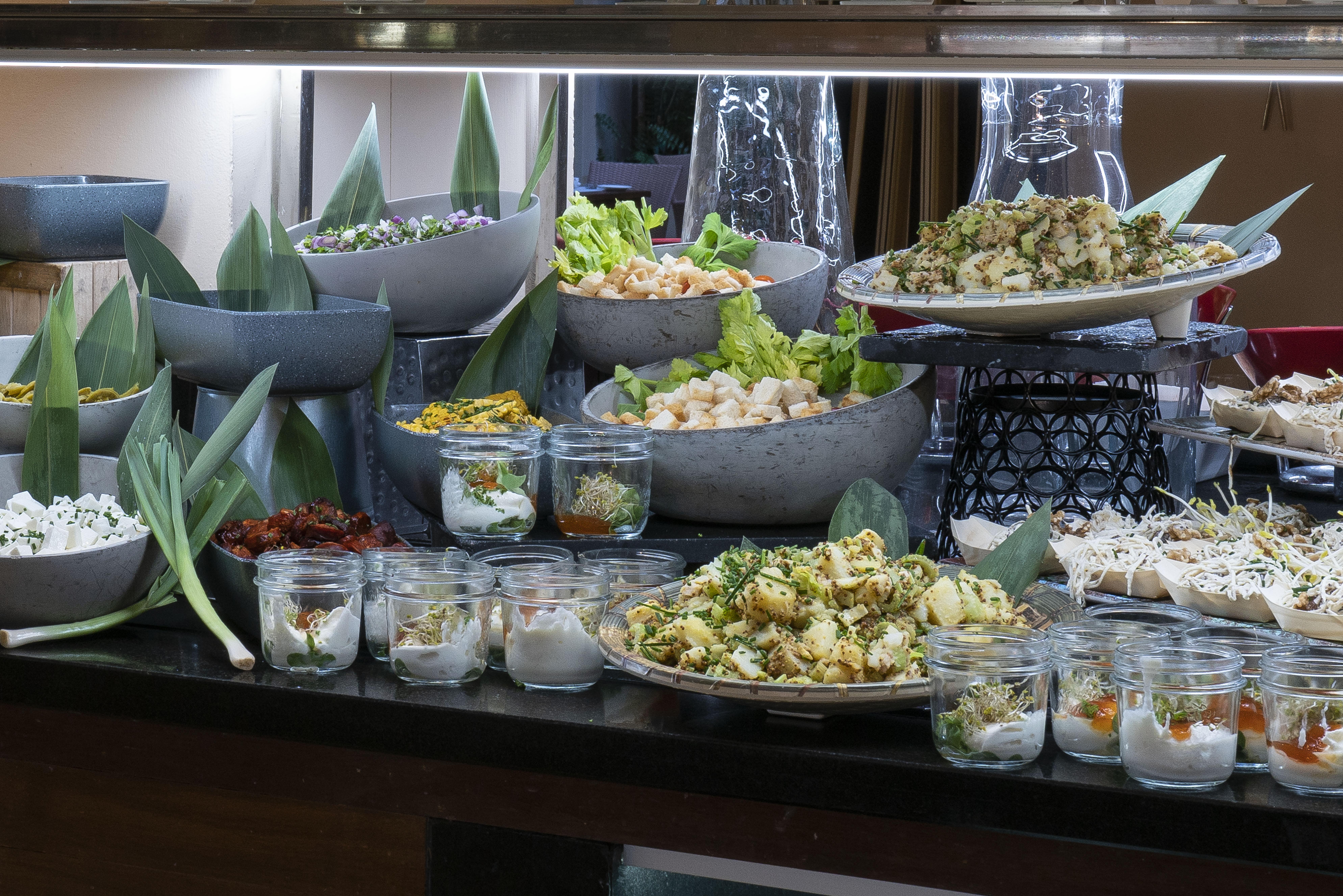 빈치 셀렉시온 라 플란타시온 델 수르 아데제 외부 사진 A selection of meze